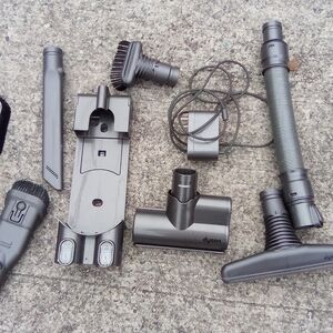 Dyson VR Accessory Set - Silver